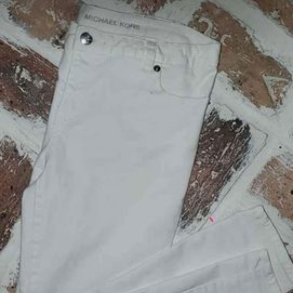 SOLD Michael Kors White Jean Size 4 Ankle Cropped